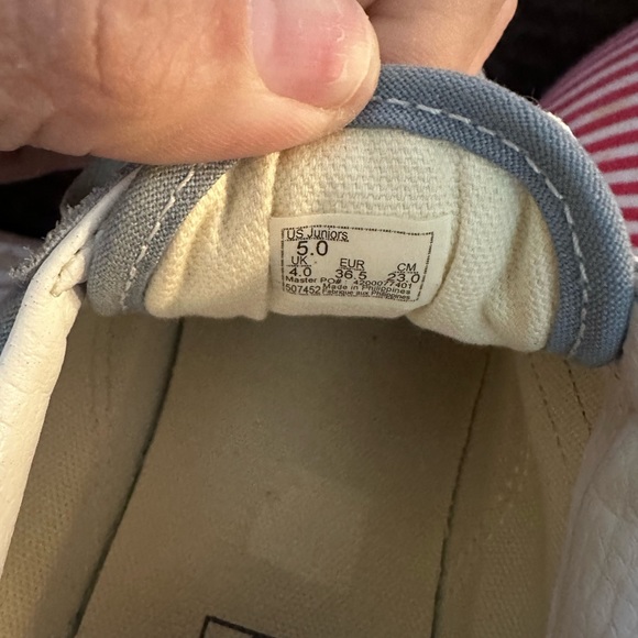 Old skool vans size 5 juniors - Picture 2 of 6